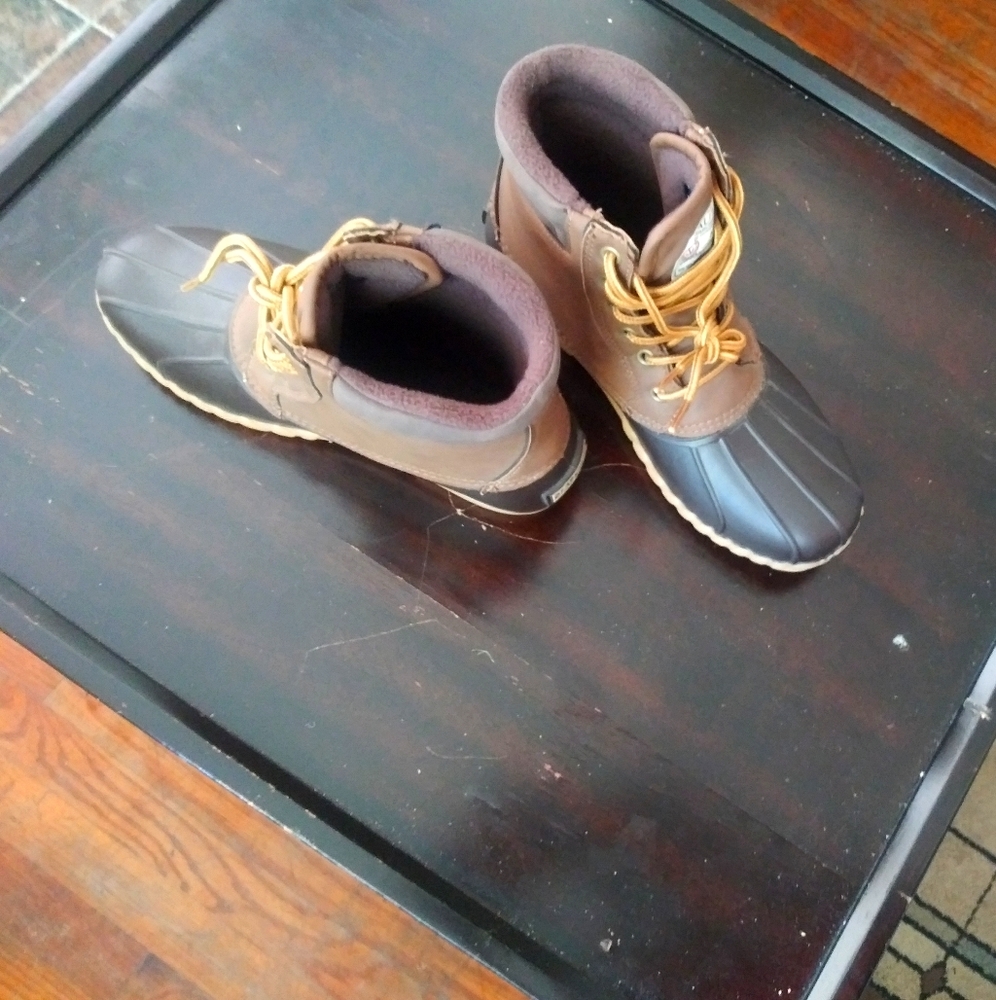 Nautica boots